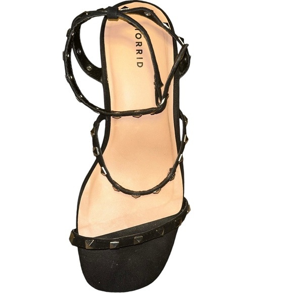 Torrid Black Studded Strappy Block Heel wide width size 9 9w sandals - Picture 3 of 7